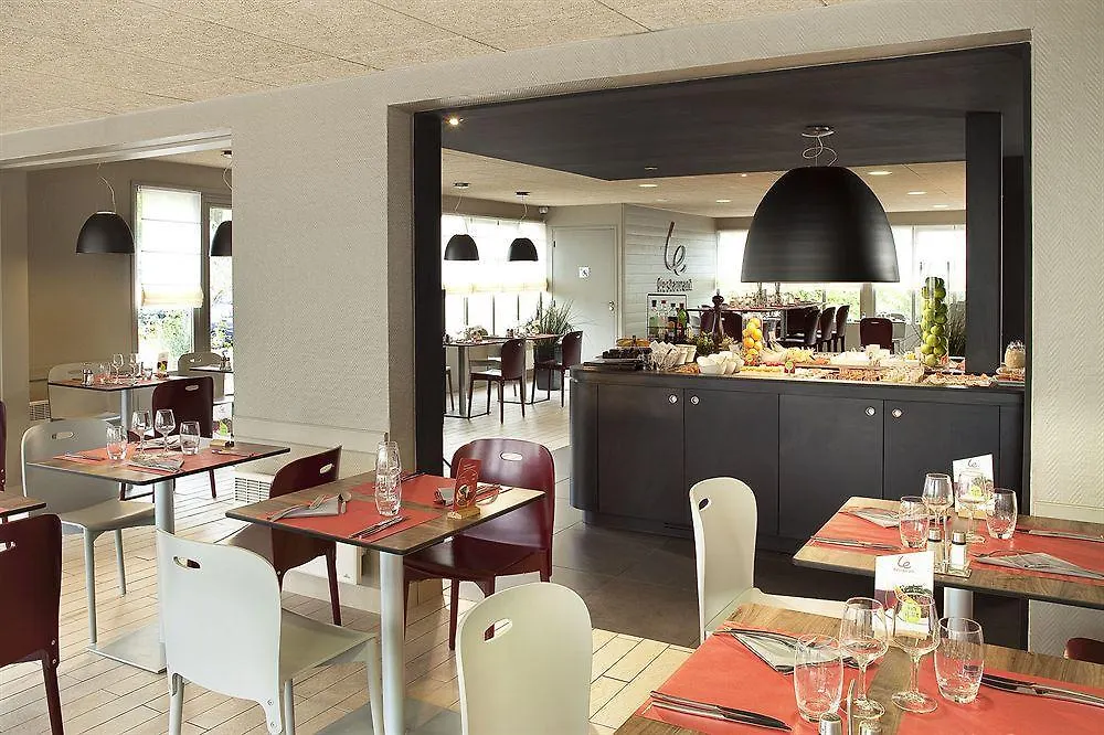 Campanile Brest - Gouesnou Aeroport Hotel 3*,