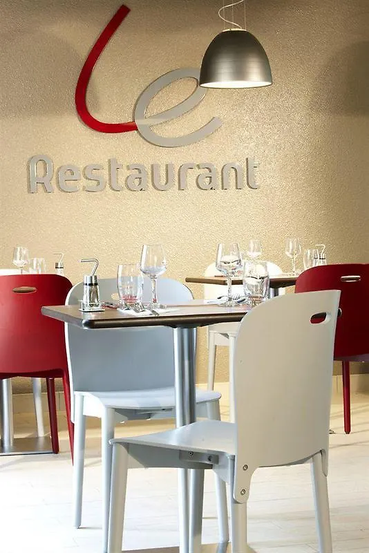 Campanile Brest - Gouesnou Aeroport Hotel 3*,